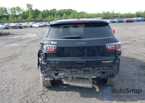 2020 Jeep Compass Trailhawk 4X4 из США, поврежденный, VIN 3C4NJDDB7LT195317